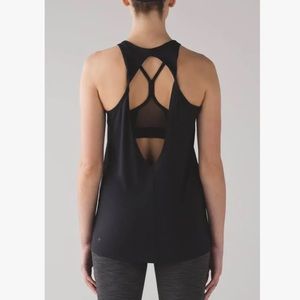 Lululemon trapeze twist tank - size 6 black